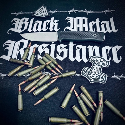 Black Metal Resistance - T-SHIRT